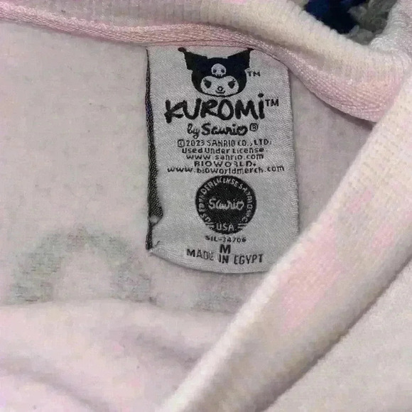 Pink Kuromi Sweatshirt - Picture 5 of 5